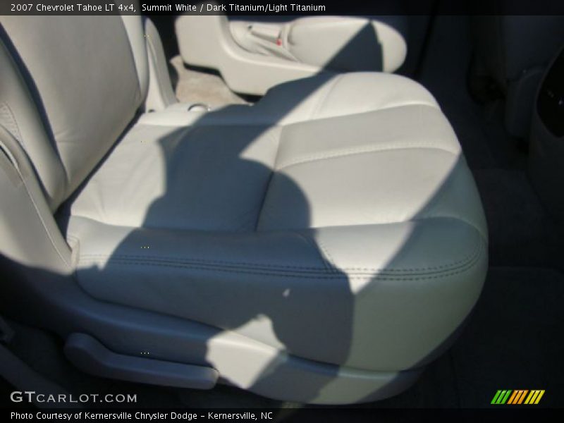 Summit White / Dark Titanium/Light Titanium 2007 Chevrolet Tahoe LT 4x4