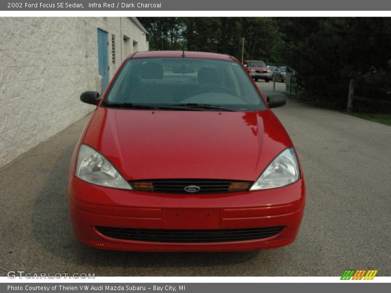 Infra Red / Dark Charcoal 2002 Ford Focus SE Sedan
