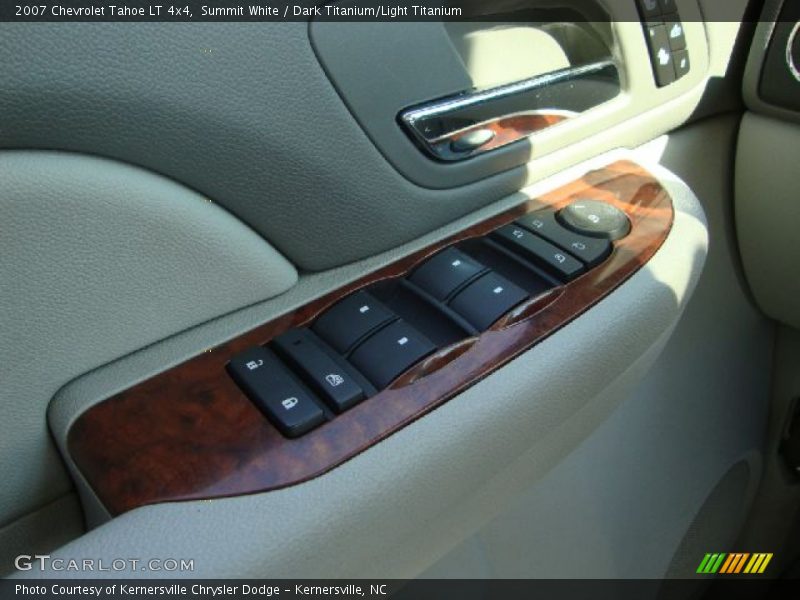 Summit White / Dark Titanium/Light Titanium 2007 Chevrolet Tahoe LT 4x4