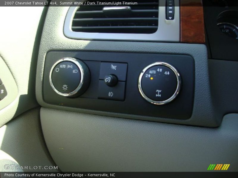 Controls of 2007 Tahoe LT 4x4