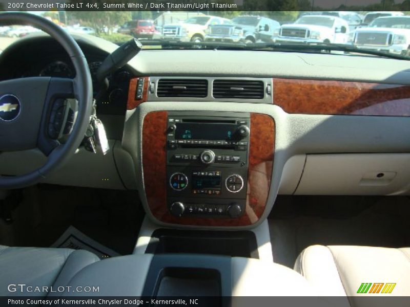 Summit White / Dark Titanium/Light Titanium 2007 Chevrolet Tahoe LT 4x4