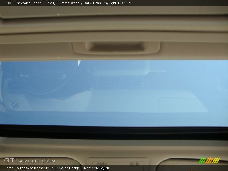 Summit White / Dark Titanium/Light Titanium 2007 Chevrolet Tahoe LT 4x4