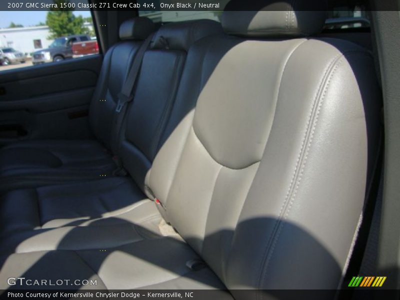 Onyx Black / Neutral 2007 GMC Sierra 1500 Classic Z71 Crew Cab 4x4