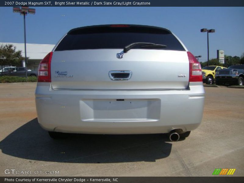 Bright Silver Metallic / Dark Slate Gray/Light Graystone 2007 Dodge Magnum SXT