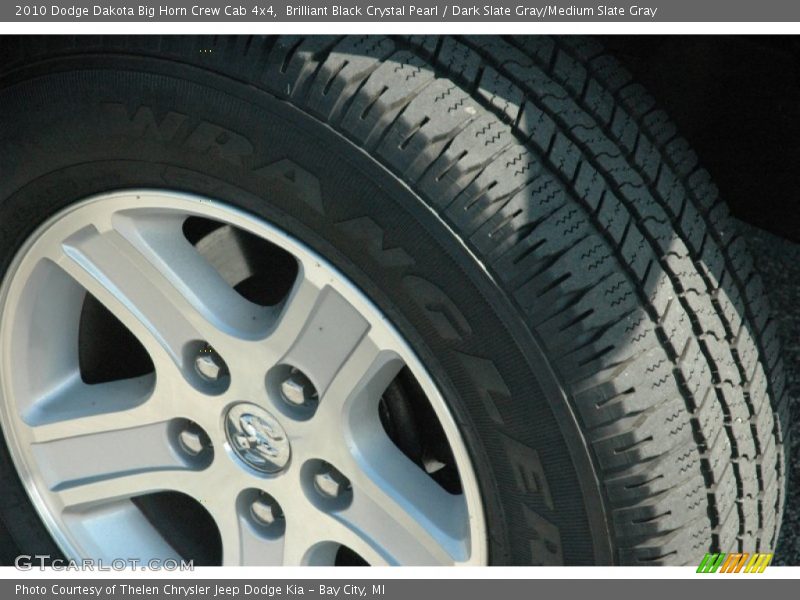 Brilliant Black Crystal Pearl / Dark Slate Gray/Medium Slate Gray 2010 Dodge Dakota Big Horn Crew Cab 4x4