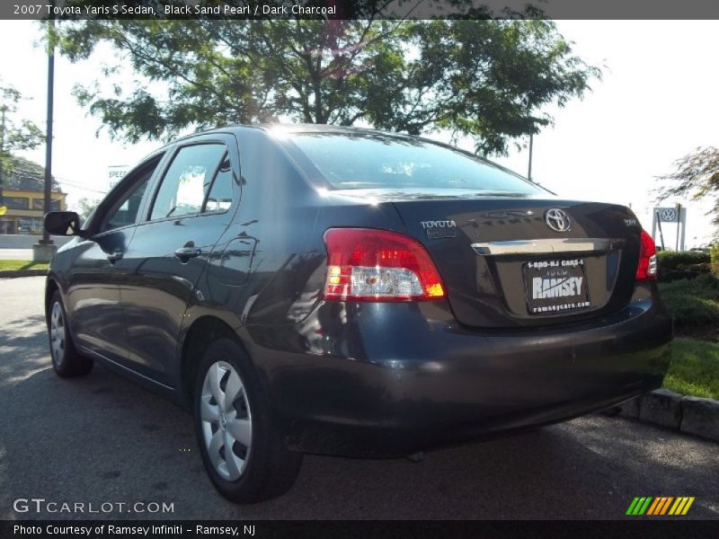 Black Sand Pearl / Dark Charcoal 2007 Toyota Yaris S Sedan