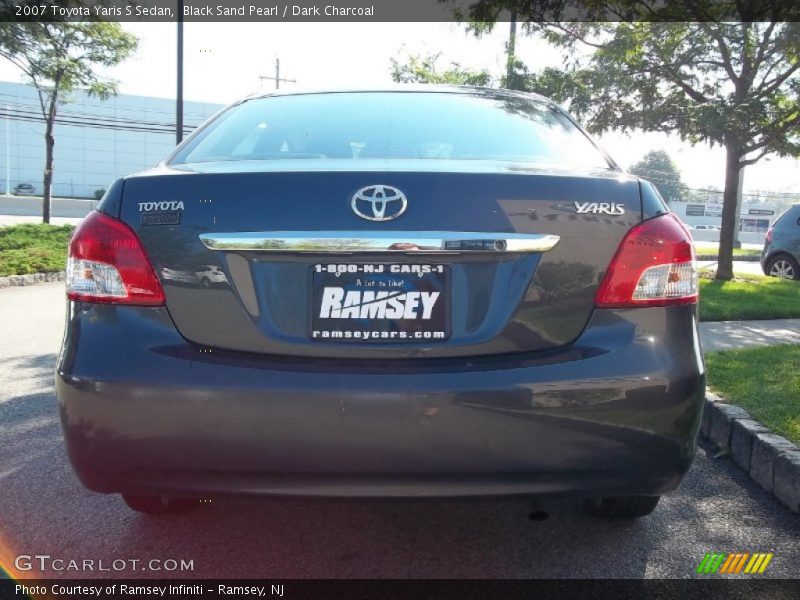 Black Sand Pearl / Dark Charcoal 2007 Toyota Yaris S Sedan
