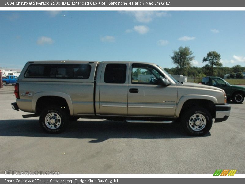 Sandstone Metallic / Medium Gray 2004 Chevrolet Silverado 2500HD LS Extended Cab 4x4