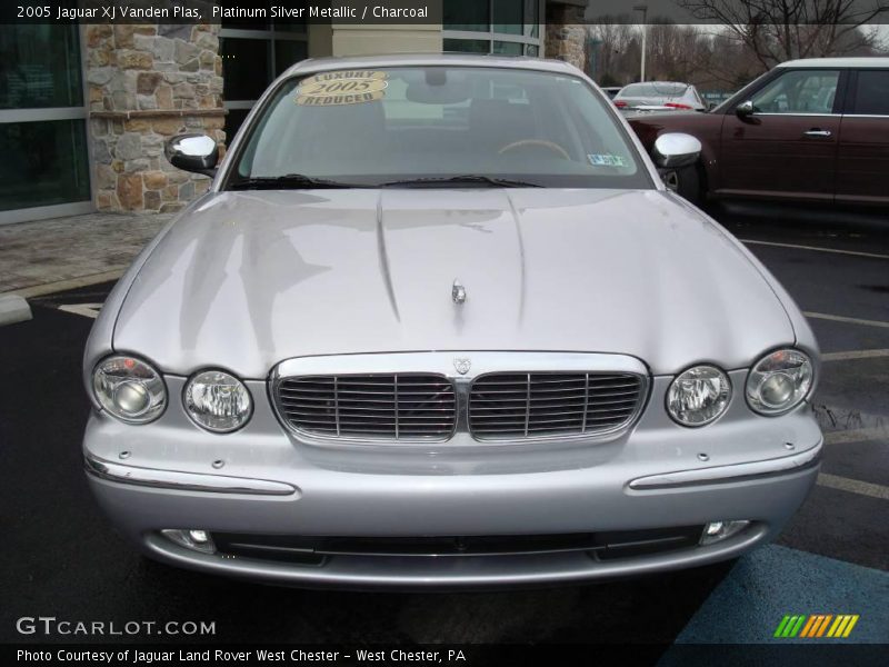 Platinum Silver Metallic / Charcoal 2005 Jaguar XJ Vanden Plas
