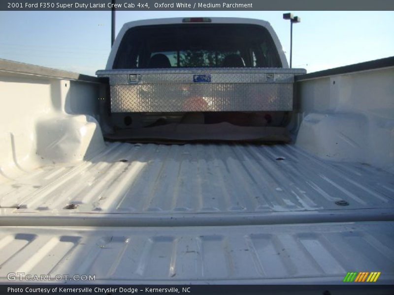 Oxford White / Medium Parchment 2001 Ford F350 Super Duty Lariat Crew Cab 4x4