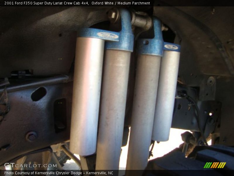 Oxford White / Medium Parchment 2001 Ford F350 Super Duty Lariat Crew Cab 4x4