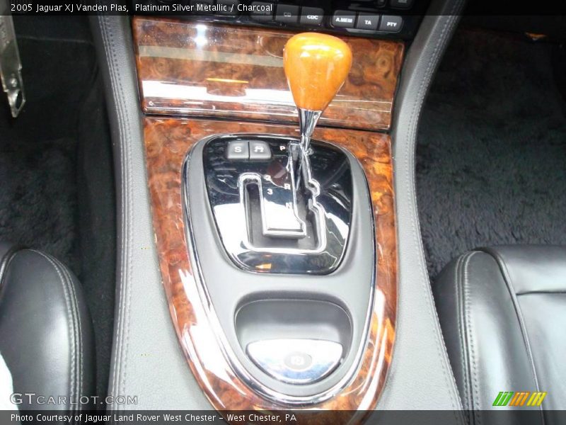 Platinum Silver Metallic / Charcoal 2005 Jaguar XJ Vanden Plas