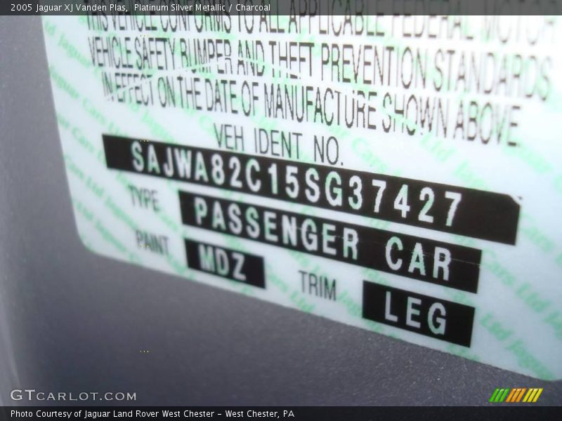 Platinum Silver Metallic / Charcoal 2005 Jaguar XJ Vanden Plas