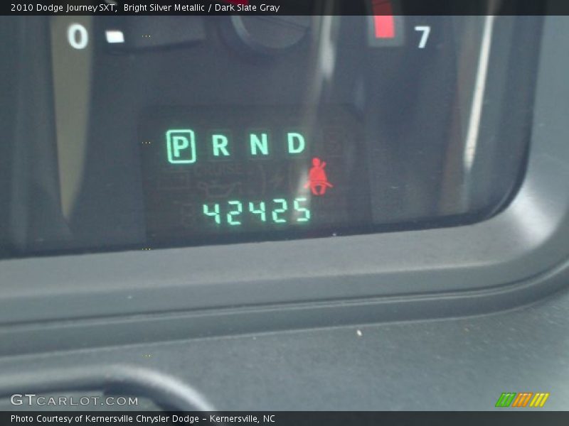 Bright Silver Metallic / Dark Slate Gray 2010 Dodge Journey SXT