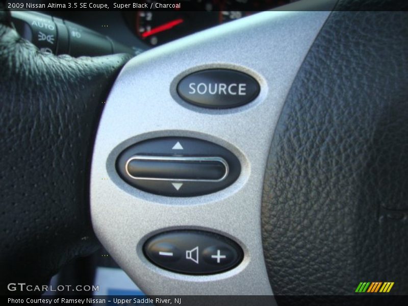 Super Black / Charcoal 2009 Nissan Altima 3.5 SE Coupe