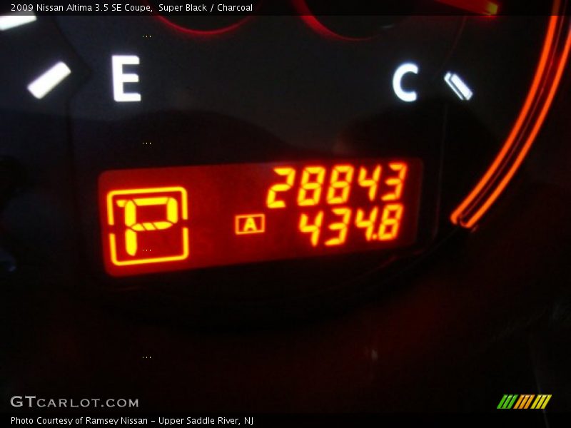 Super Black / Charcoal 2009 Nissan Altima 3.5 SE Coupe