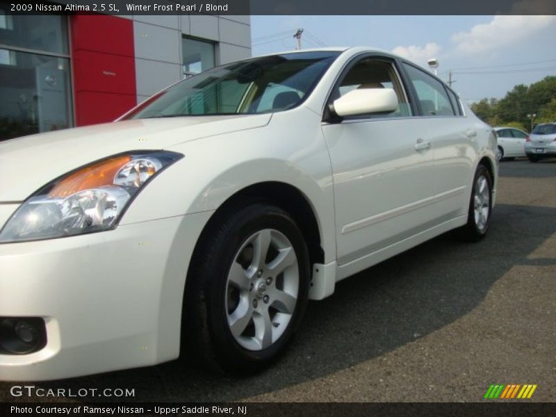 Winter Frost Pearl / Blond 2009 Nissan Altima 2.5 SL