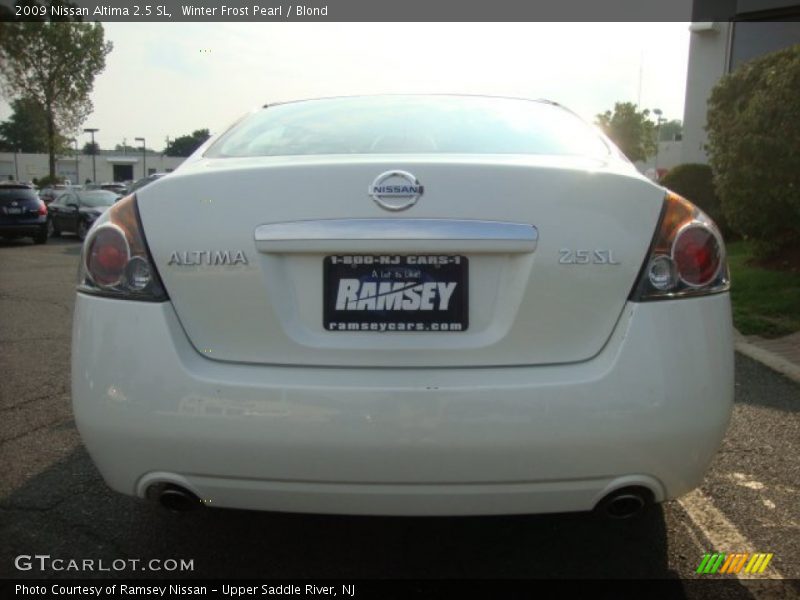 Winter Frost Pearl / Blond 2009 Nissan Altima 2.5 SL