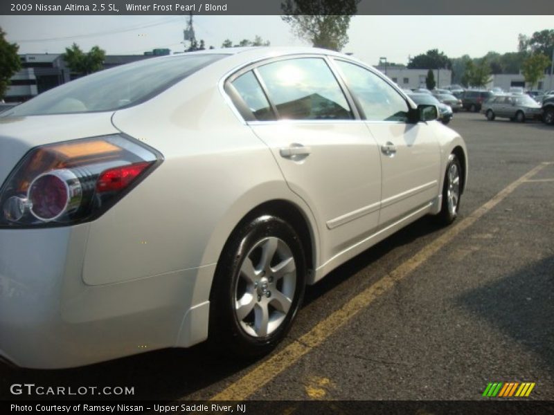 Winter Frost Pearl / Blond 2009 Nissan Altima 2.5 SL