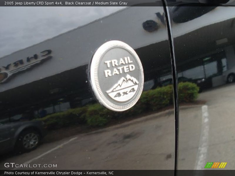 Black Clearcoat / Medium Slate Gray 2005 Jeep Liberty CRD Sport 4x4