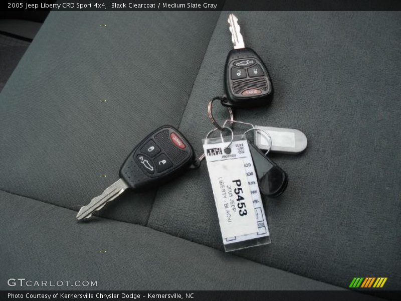 Black Clearcoat / Medium Slate Gray 2005 Jeep Liberty CRD Sport 4x4