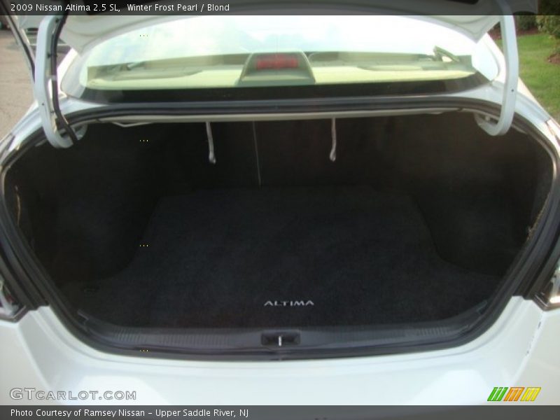 Winter Frost Pearl / Blond 2009 Nissan Altima 2.5 SL