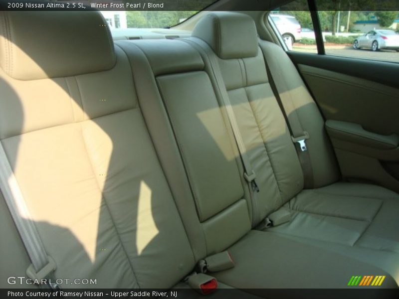 Winter Frost Pearl / Blond 2009 Nissan Altima 2.5 SL