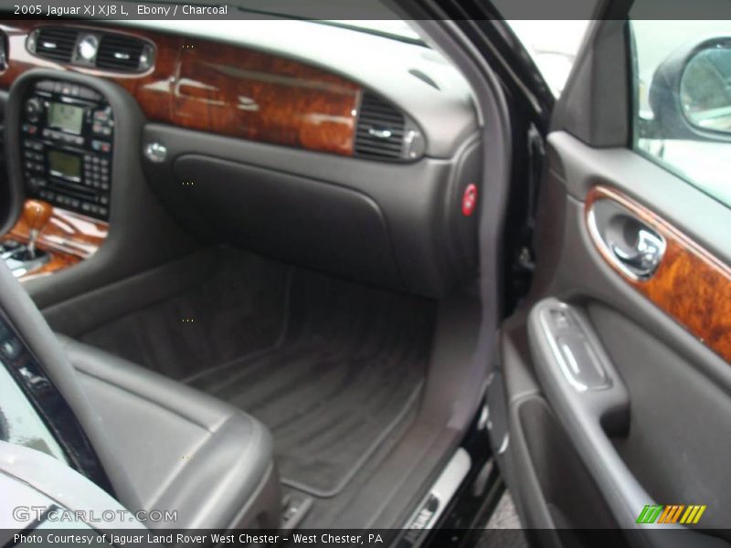 Ebony / Charcoal 2005 Jaguar XJ XJ8 L