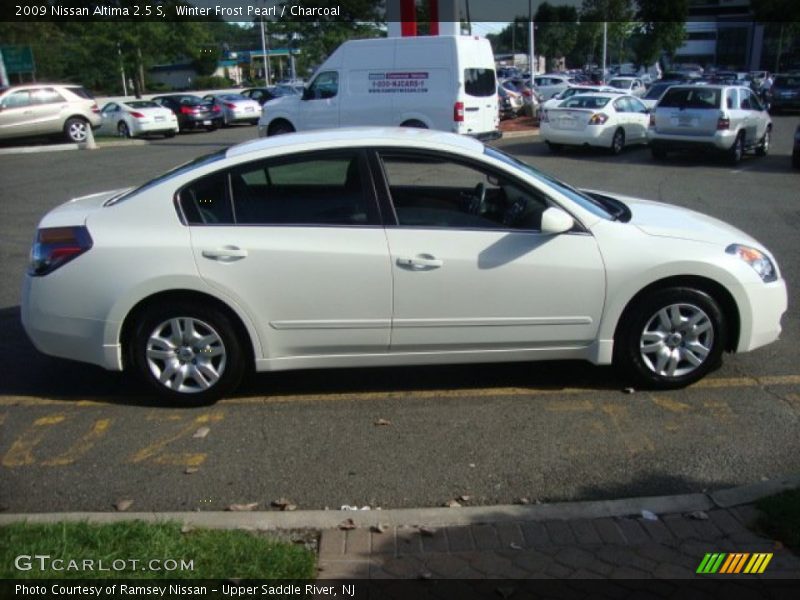 Winter Frost Pearl / Charcoal 2009 Nissan Altima 2.5 S