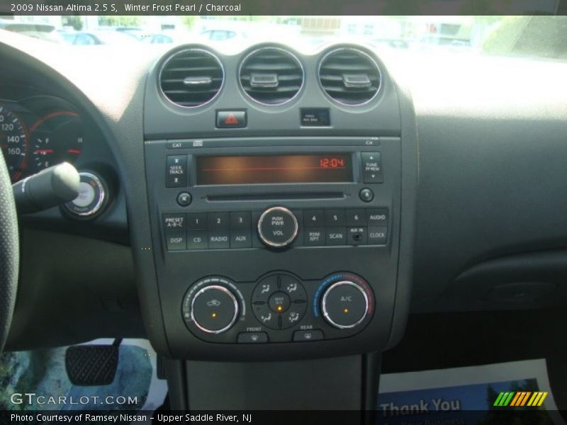 Winter Frost Pearl / Charcoal 2009 Nissan Altima 2.5 S