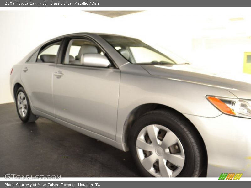 Classic Silver Metallic / Ash 2009 Toyota Camry LE