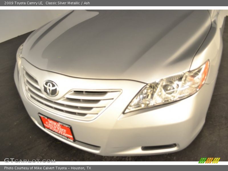Classic Silver Metallic / Ash 2009 Toyota Camry LE