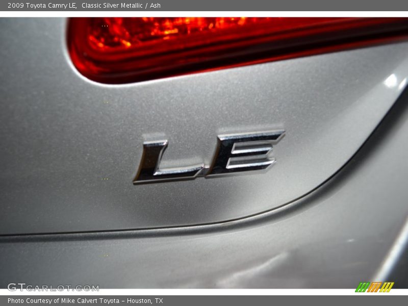 Classic Silver Metallic / Ash 2009 Toyota Camry LE