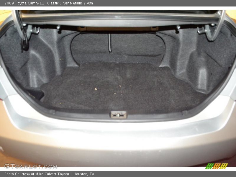 Classic Silver Metallic / Ash 2009 Toyota Camry LE