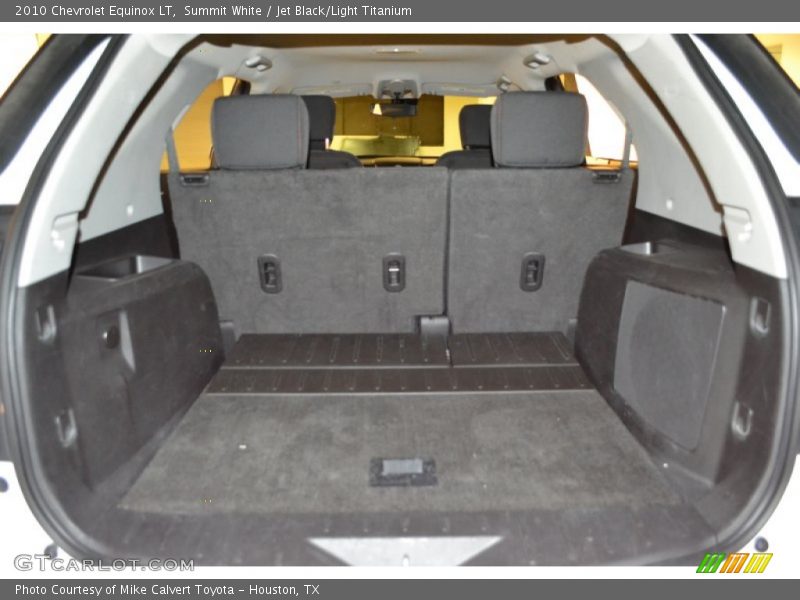 Summit White / Jet Black/Light Titanium 2010 Chevrolet Equinox LT