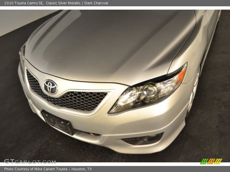 Classic Silver Metallic / Dark Charcoal 2010 Toyota Camry SE