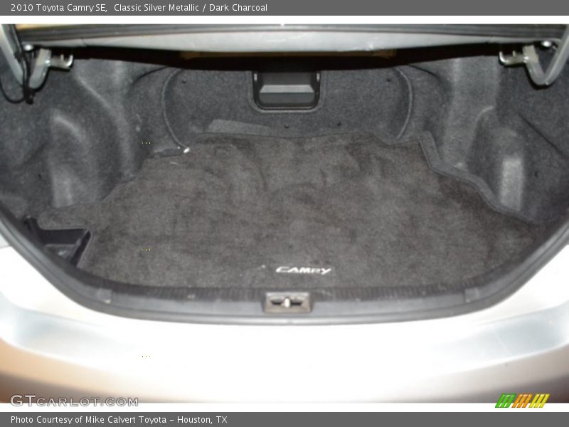 Classic Silver Metallic / Dark Charcoal 2010 Toyota Camry SE