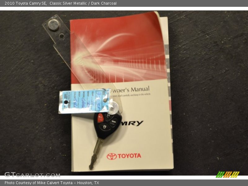 Classic Silver Metallic / Dark Charcoal 2010 Toyota Camry SE