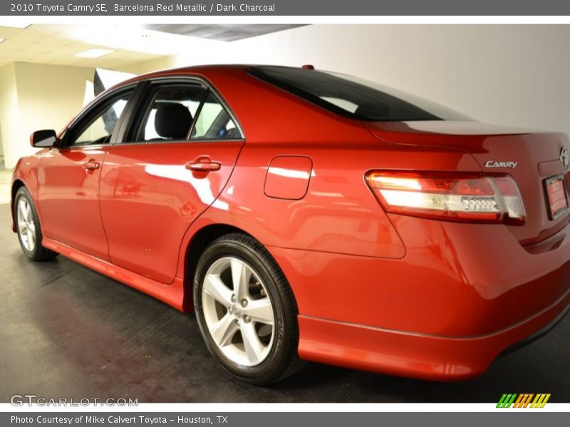 Barcelona Red Metallic / Dark Charcoal 2010 Toyota Camry SE