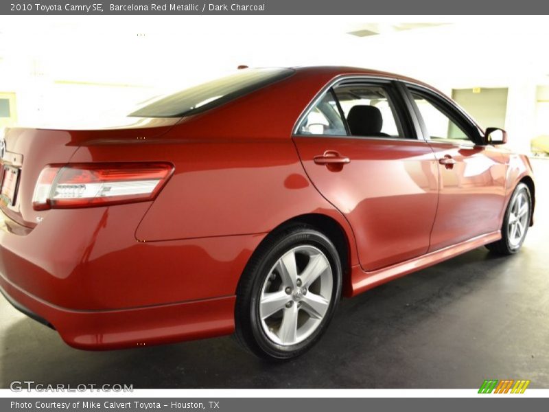 Barcelona Red Metallic / Dark Charcoal 2010 Toyota Camry SE