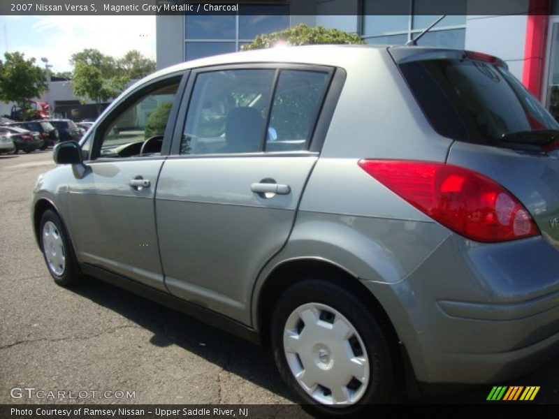 Magnetic Grey Metallic / Charcoal 2007 Nissan Versa S