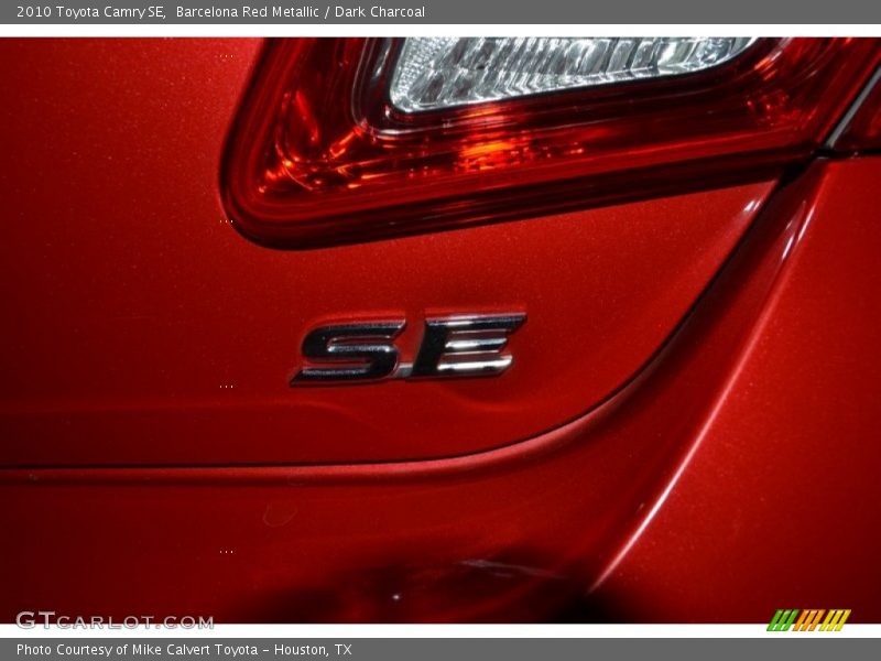 Barcelona Red Metallic / Dark Charcoal 2010 Toyota Camry SE