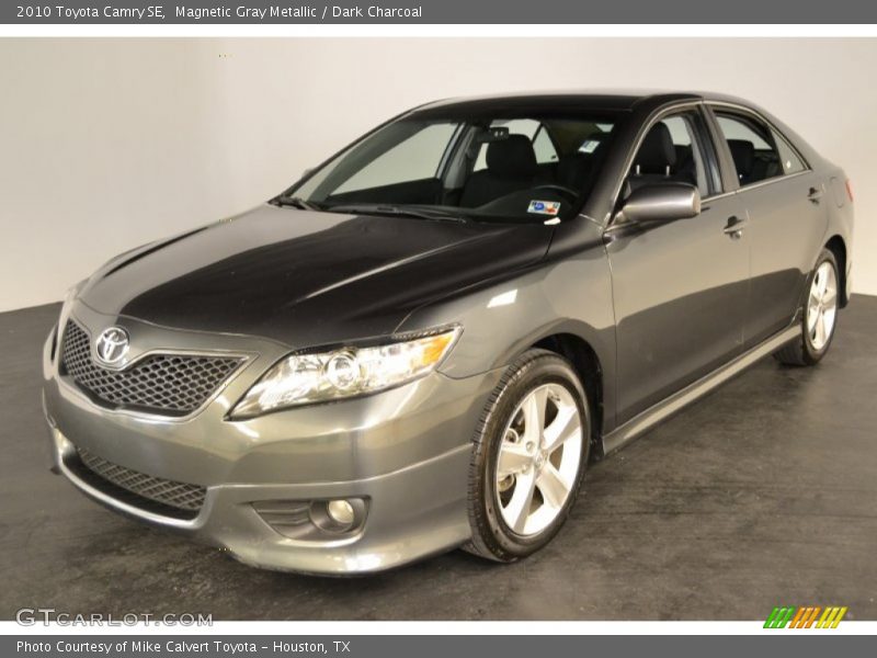 Magnetic Gray Metallic / Dark Charcoal 2010 Toyota Camry SE