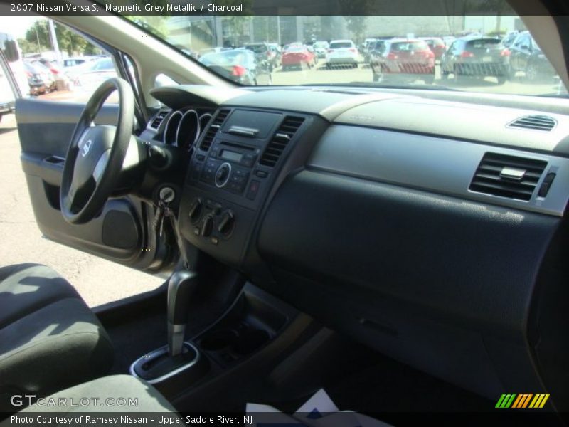 Magnetic Grey Metallic / Charcoal 2007 Nissan Versa S