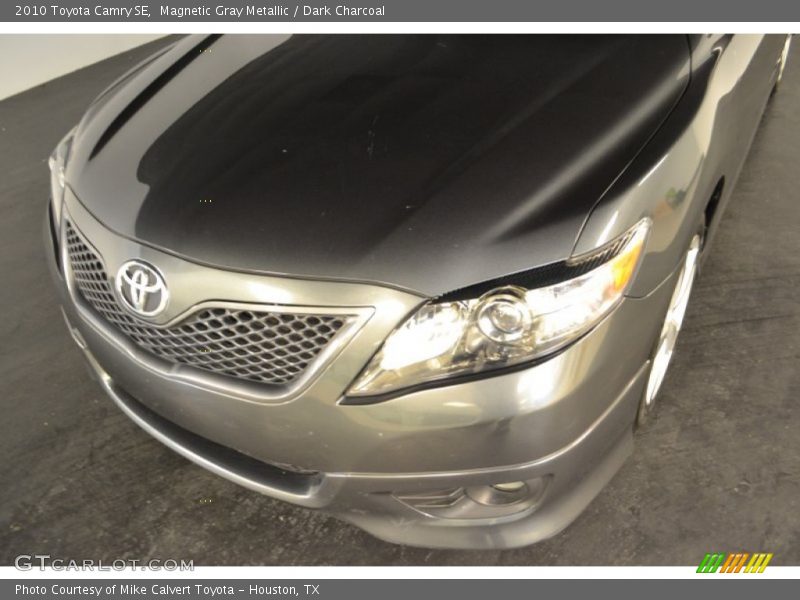 Magnetic Gray Metallic / Dark Charcoal 2010 Toyota Camry SE