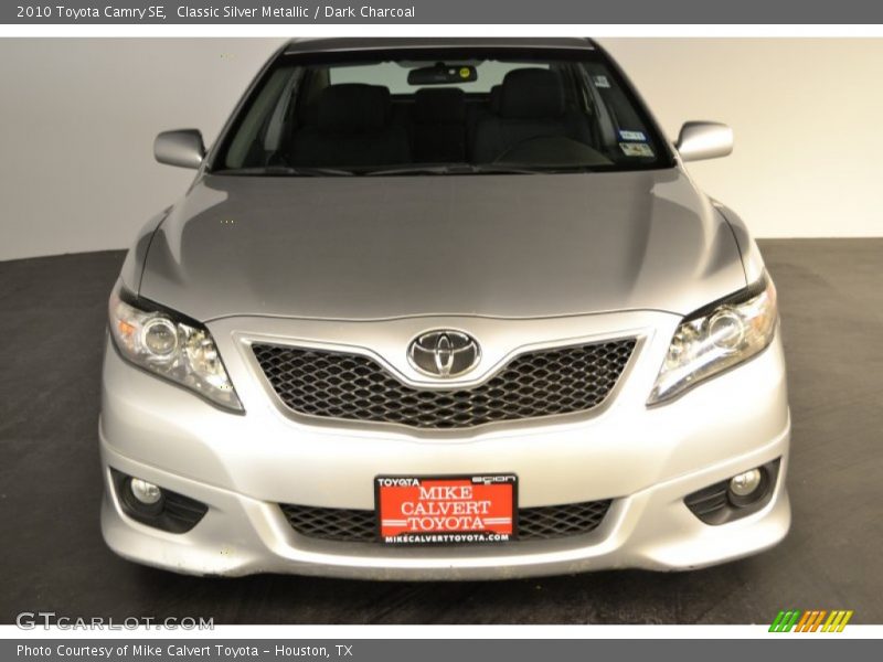 Classic Silver Metallic / Dark Charcoal 2010 Toyota Camry SE