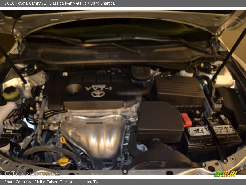 Classic Silver Metallic / Dark Charcoal 2010 Toyota Camry SE