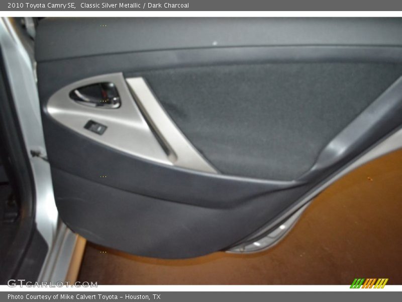 Classic Silver Metallic / Dark Charcoal 2010 Toyota Camry SE