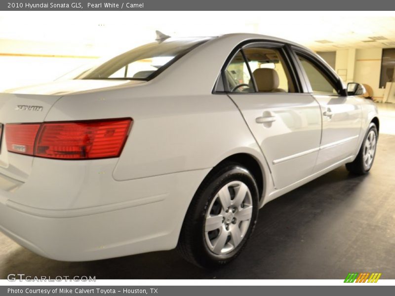 Pearl White / Camel 2010 Hyundai Sonata GLS