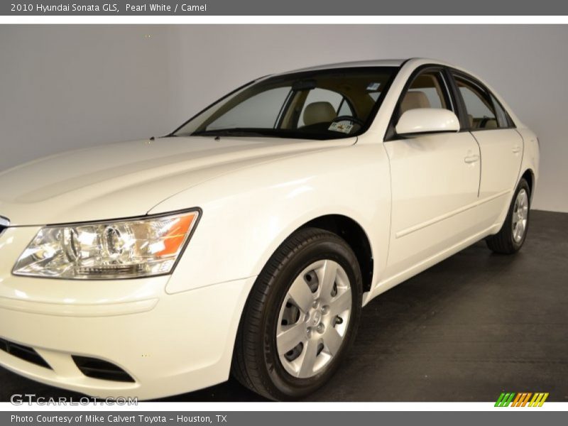 Pearl White / Camel 2010 Hyundai Sonata GLS